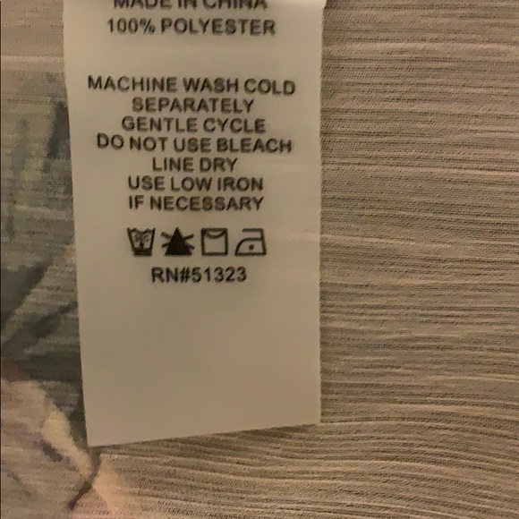 Vince Camuto Floral Kimono- Oasis Bloom - Picture 9 of 10